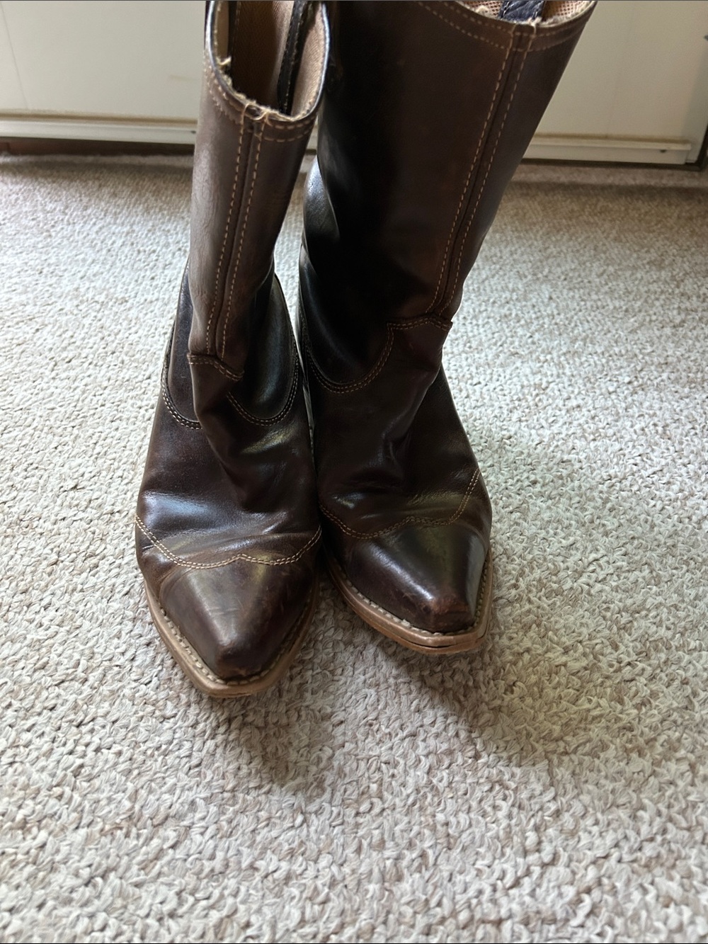 Dingo Women’s Brown Leather Pointed-Toe Mid-Calf Boots